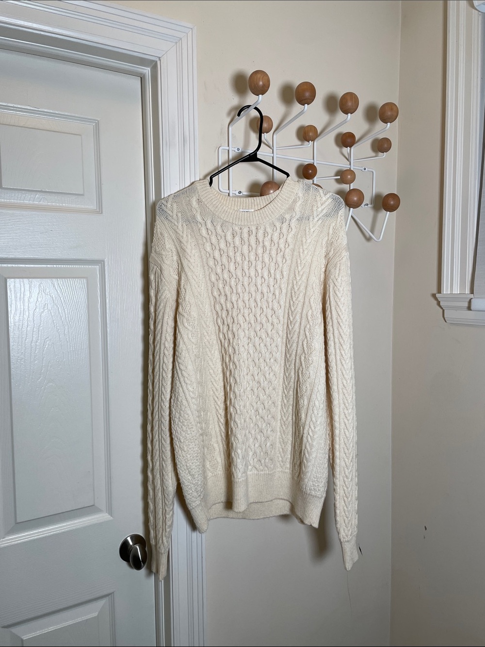 Uniqlo - Classic Wool Blend Cable Knit Sweater - Cream - L